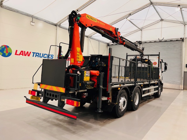 Iveco Stralis 310 Euro 6 6×2 Dropside Brick Grab