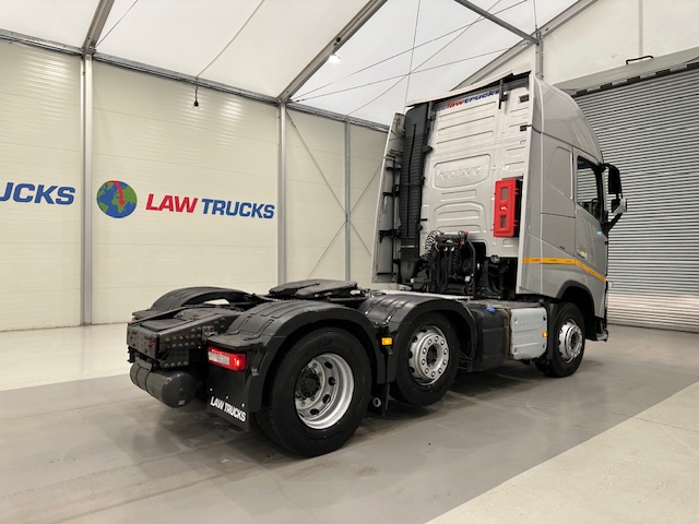 Volvo FH 500 6×2 Midlift Tractor Unit