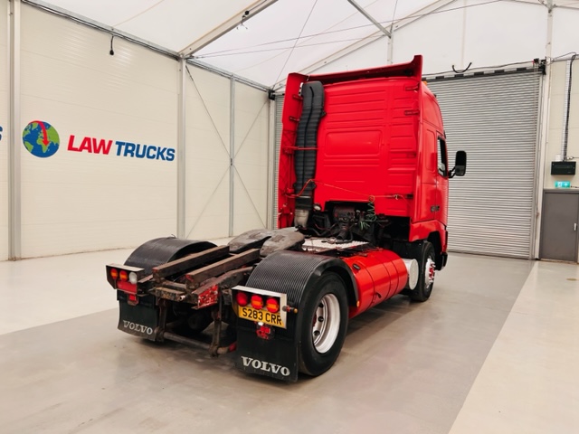 Volvo FH12 420 4×2 GTXL Tractor Unit