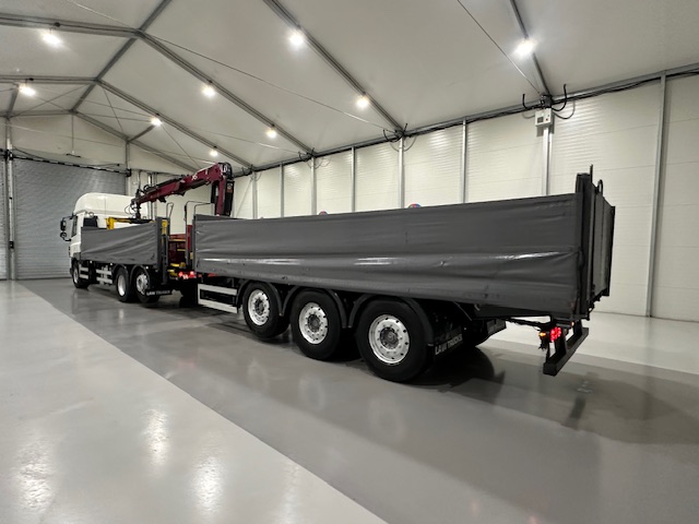 DAF CF85 460 6×2 Flatbed Drawbar Brick Grab