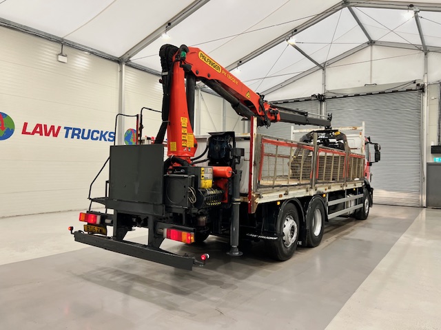Iveco Stralis 310 6×2 Dropside Brick Grab