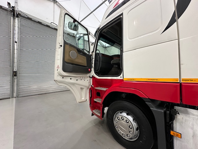 Volvo FH 520 6×2 Sleeper Cab Tractor Unit Manual