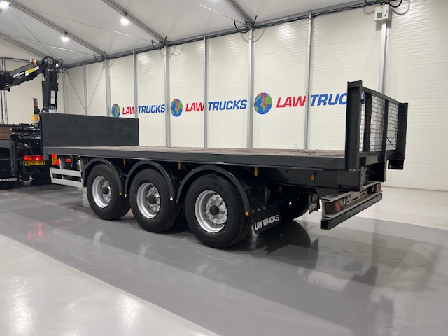 Scania R420 8×2 Rear Lift Brick Grab Drawbar