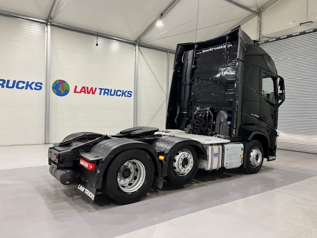 Volvo FH 500 6×2 Midlift Tractor Unit
