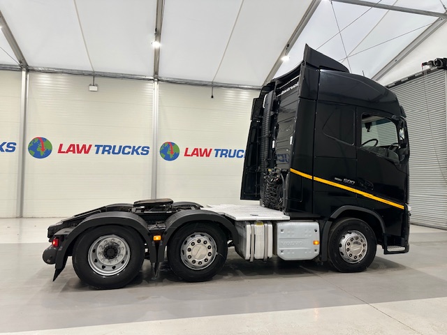 Volvo FH 500 6×2 Midlift Tractor Unit