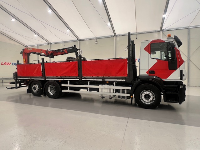 Iveco Stralis 310 6×2 Dropside Brick Grab