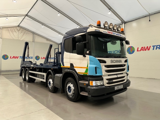 Scania P370 8×4 Sleeper Cab Skip Loader