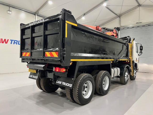 DAF CF85 360 8×4 Day Cab Steel Tipper Grab