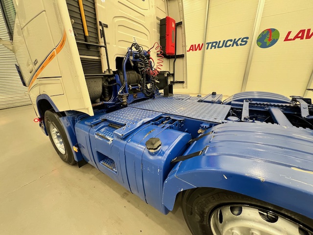 Volvo FH 500 6×2 Midlift Tractor Unit