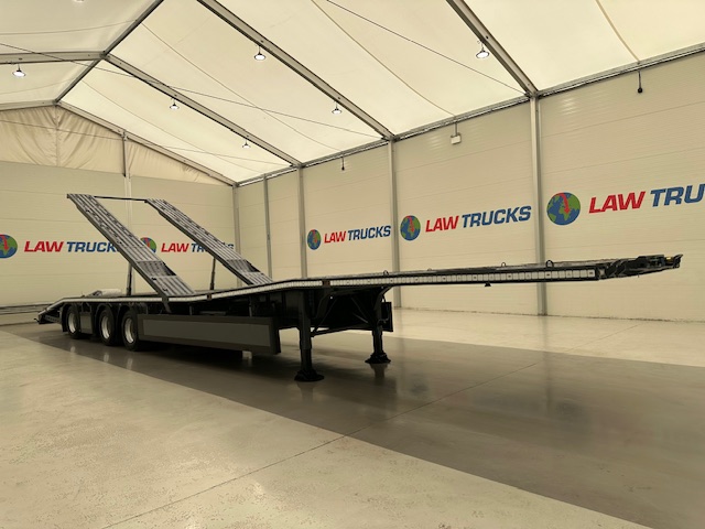 SDC Tri Axle Kicker Vehicle Carrier Lowloader
