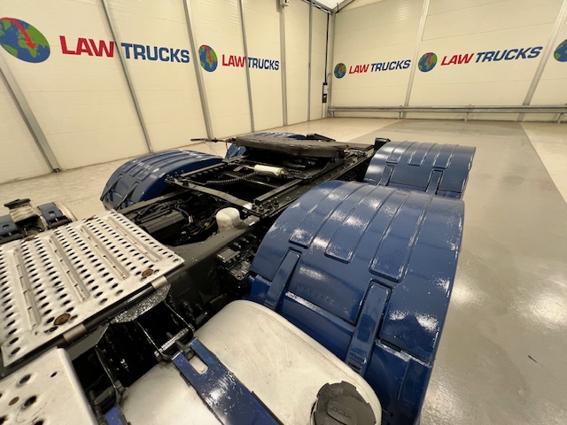 Volvo FH 500 6×2 Midlift Tractor Unit