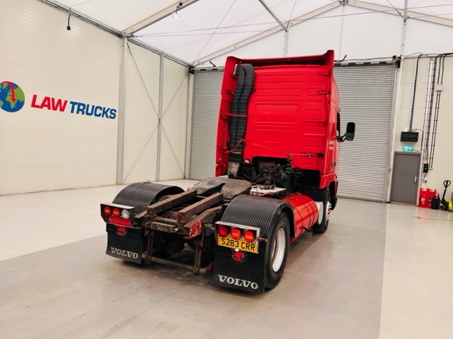 Volvo FH12 420 4×2 GTXL Tractor Unit