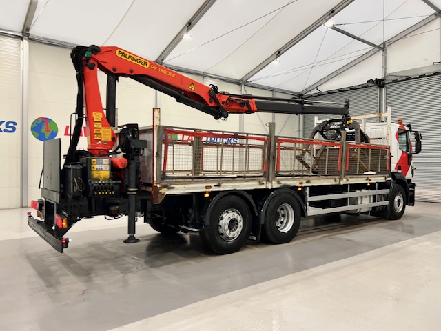 Iveco Stralis 310 6×2 Dropside Brick Grab