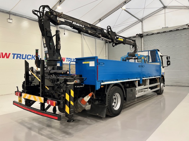 DAF LF55 220 Day Cab Dropside Brick Grab