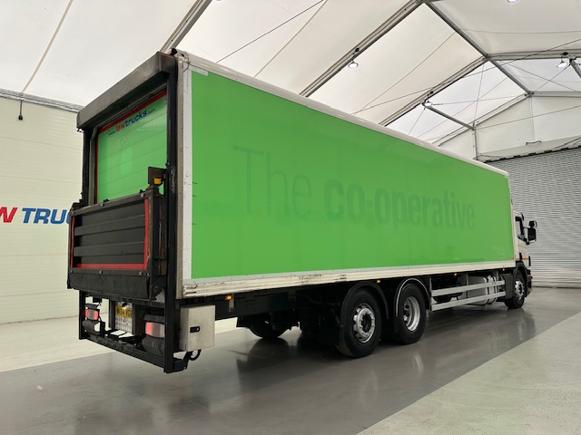 Scania P280 6×2 Rear Lift Day Cab Fridge Box