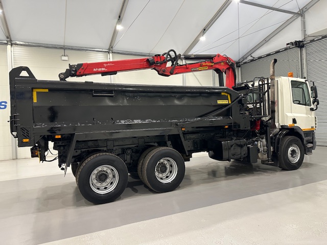 DAF CF75 310 6×4 Day Cab Steel Tipper Grab