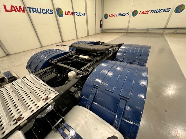 Volvo FH 500 6×2 Midlift Tractor Unit