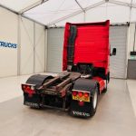 Volvo FH12 420 4×2 GTXL Tractor Unit - thumbnail