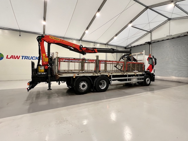Iveco Stralis 310 6×2 Dropside Brick Grab