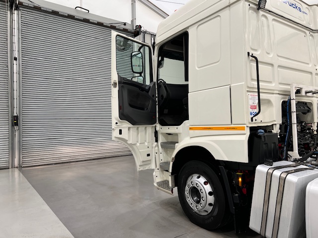 DAF XF 440 6×2 Midlift Tractor Unit PTO
