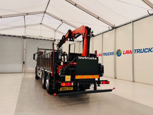 Iveco Stralis 310 Euro 6 6×2 Flatbed Brick Grab