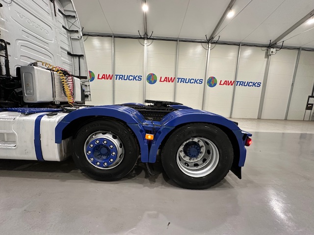 Volvo FH 500 6×2 Midlift Tractor Unit