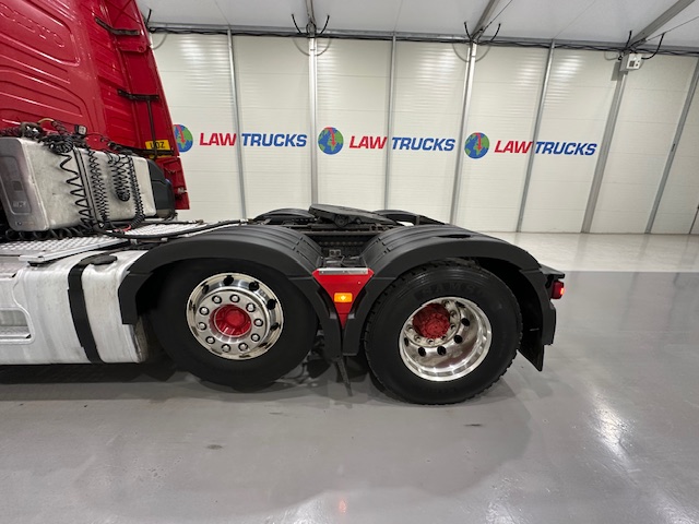 Volvo FH 500 6×2 Sleeper Cab Tractor Unit