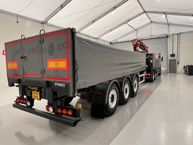 Scania P270 6×2 10 Tyre Flatbed Drawbar Brick Grab