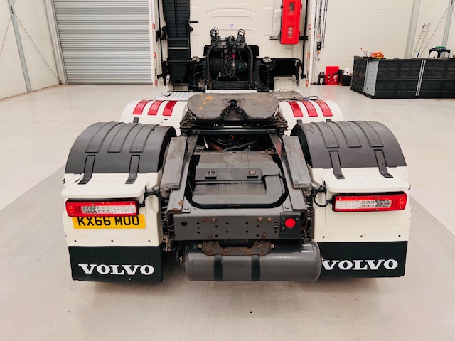 Volvo FH 500 6×2 Midlift Tractor Unit
