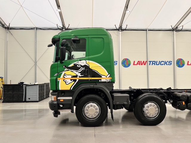 Scania G360 8×2 Sleeper Chassis Cab
