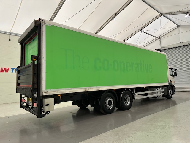 Scania P280 6×2 Rear Lift Day Cab Fridge Box