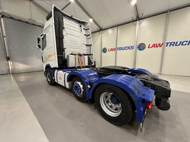 Volvo FH 500 6×2 Midlift Tractor Unit
