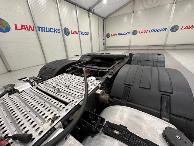 Volvo FH 500 6×2 Sleeper Cab Tractor Unit