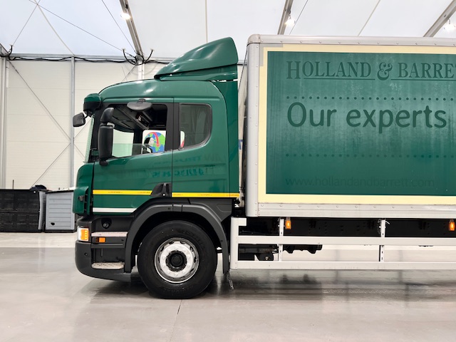 Scania P250 4×2 Sleeper Cab Box Van