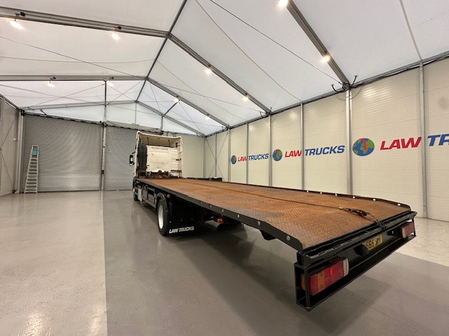 Volvo FH12 420 4×2 Caravan Transporter