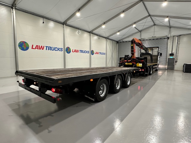 MAN TGX 26.440 6×2 Brick Grab Drawbar