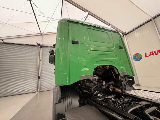 Scania G360 8×2 Sleeper Chassis Cab