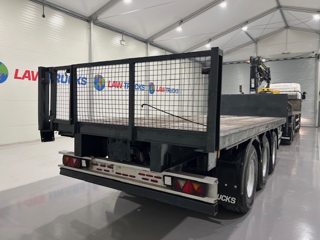 Scania R420 8×2 Rear Lift Brick Grab Drawbar