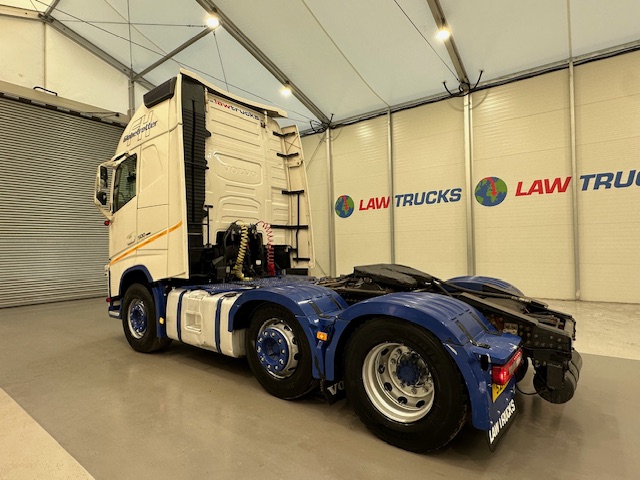 Volvo FH 500 6×2 Midlift Tractor Unit