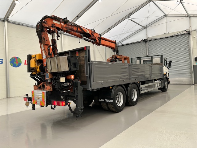 Scania P270 6×2 10 Tyre Flatbed Brick Grab
