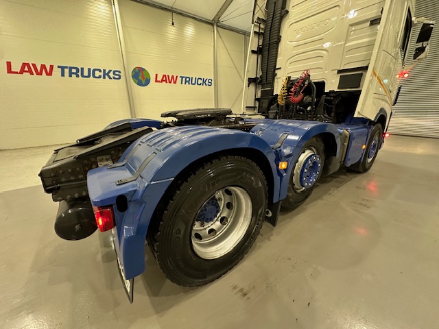 Volvo FH 500 6×2 Midlift Tractor Unit
