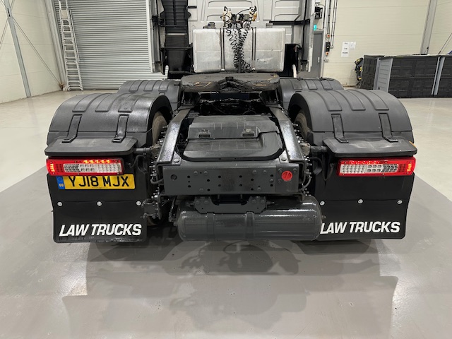 Volvo FH 500 6×2 Midlift Tractor Unit PTO