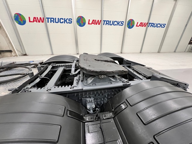 Volvo FH 500 6×2 Sleeper Cab Tractor Unit PTO