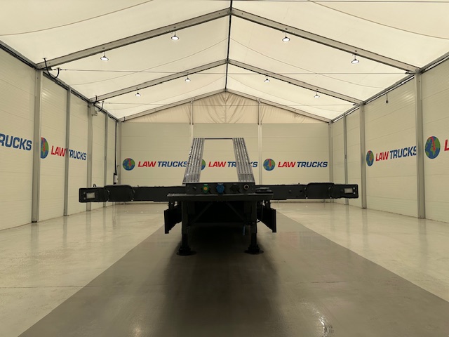 SDC Tri Axle Kicker Vehicle Carrier Lowloader
