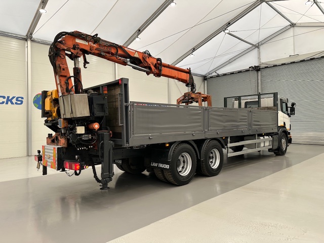 Scania P270 6×2 10 Tyre Flatbed Brick Grab