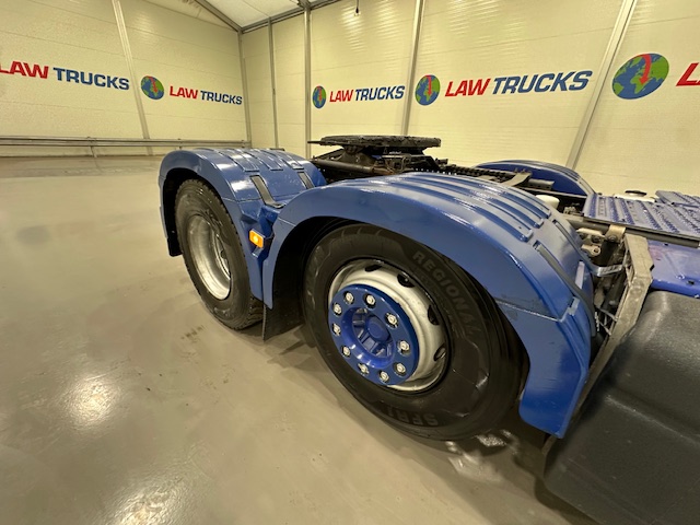 Volvo FH 500 6×2 Midlift Tractor Unit