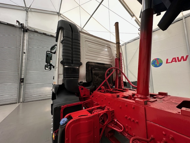 Volvo FM 380 8×4 Day Cab Tipper