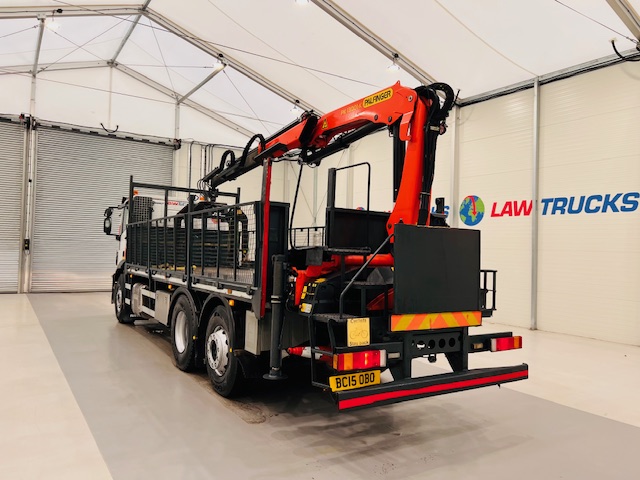 Iveco Stralis 310 Euro 6 6×2 Dropside Brick Grab