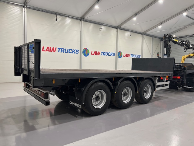 Scania R420 8×2 Rear Lift Brick Grab Drawbar