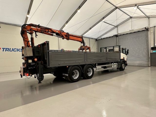 Scania P270 6×2 10 Tyre Flatbed Brick Grab